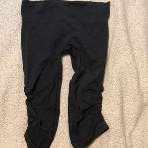 LuluLemon Capri leggings